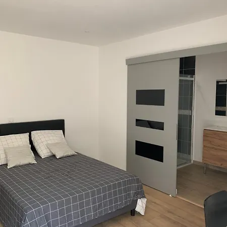 Maisons Miflo * Hanvec